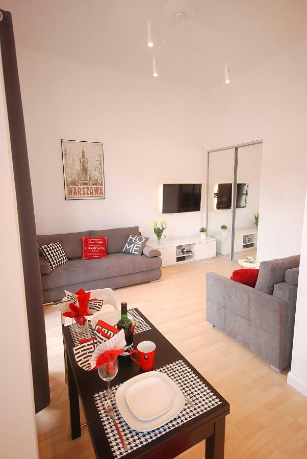 Nowy Apartament Wilcza Varsóvia Exterior foto