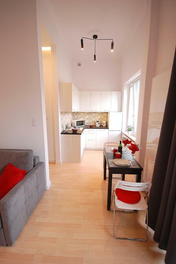 Nowy Apartament Wilcza Varsóvia Exterior foto